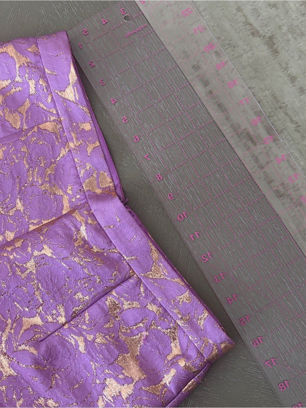 JOVANI ✨ Lavender Gold Feather Cuffs Pant Suit 24621 Sz 12 - Picture 10 of 16